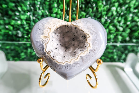 Dazzling Agate Heart with Druzy Center