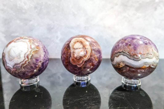 Medium Dream Amethyst Spheres