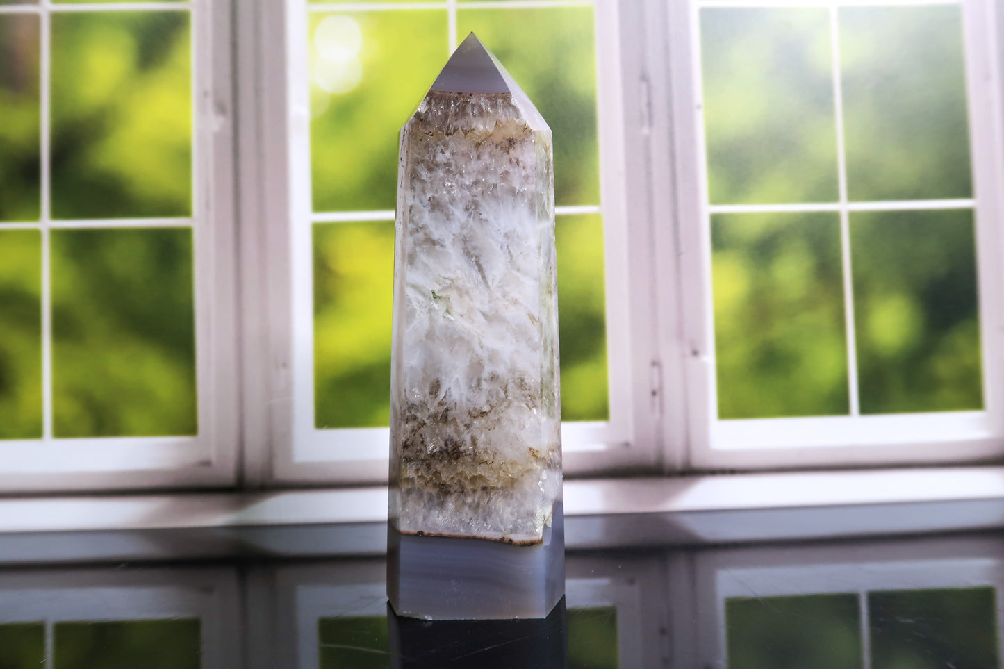 Lovely Agate and Quartz Tower