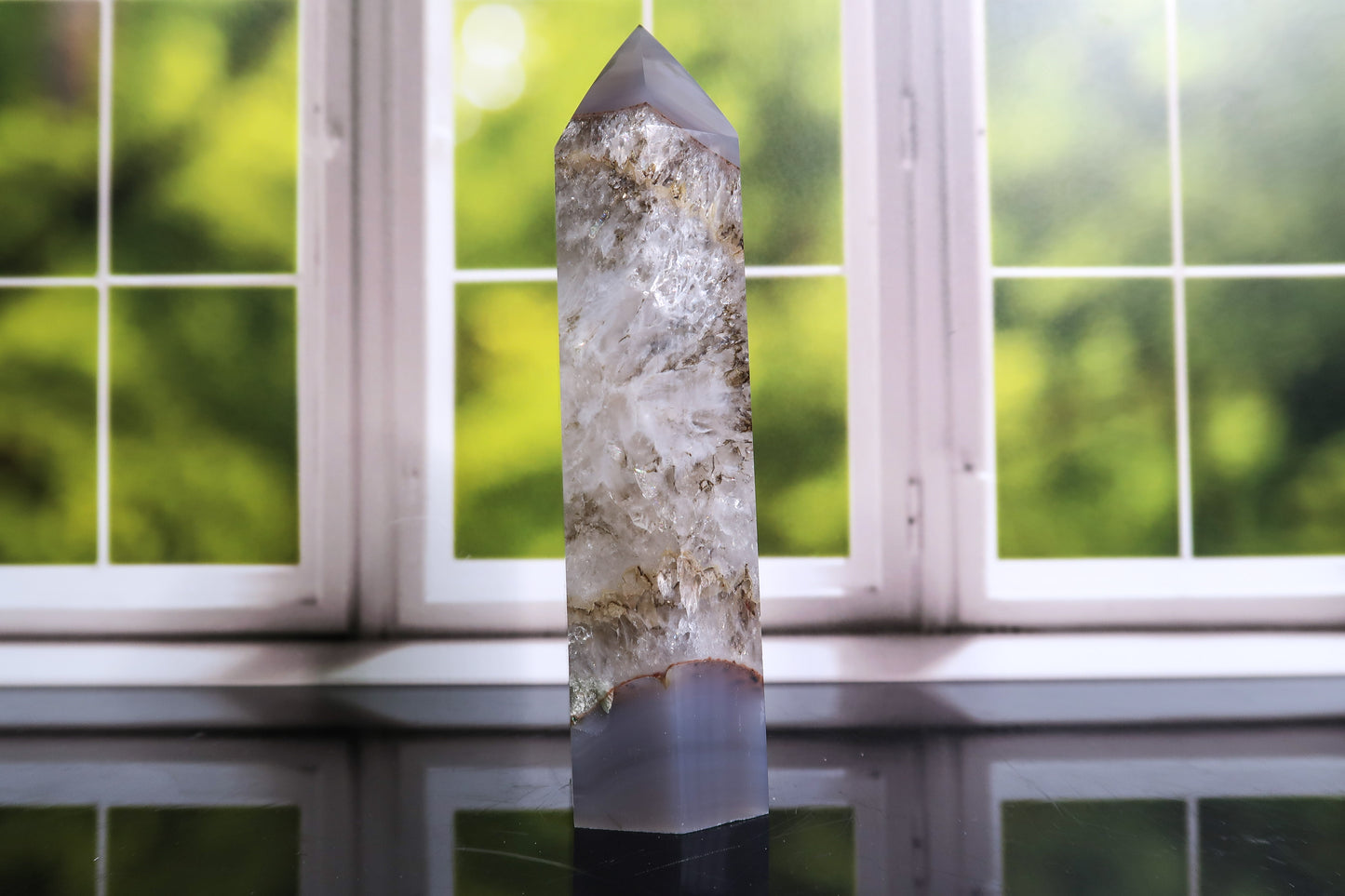 Lovely Agate and Quartz Tower