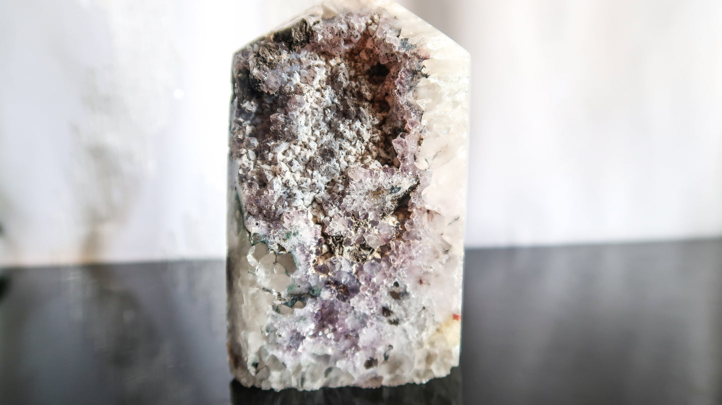 Agate Tower with Amethyst